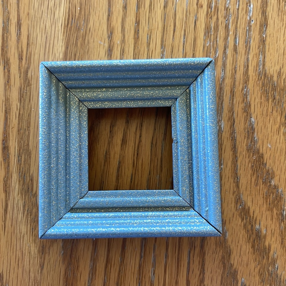 Lot of decor fun! - Picture 4 of 4